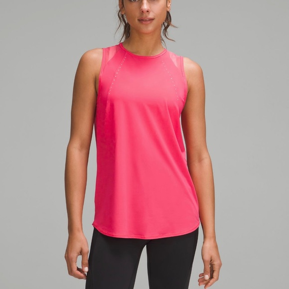 lululemon athletica Tops - NWT Lululemon Sculpt Tank in Lipgloss
